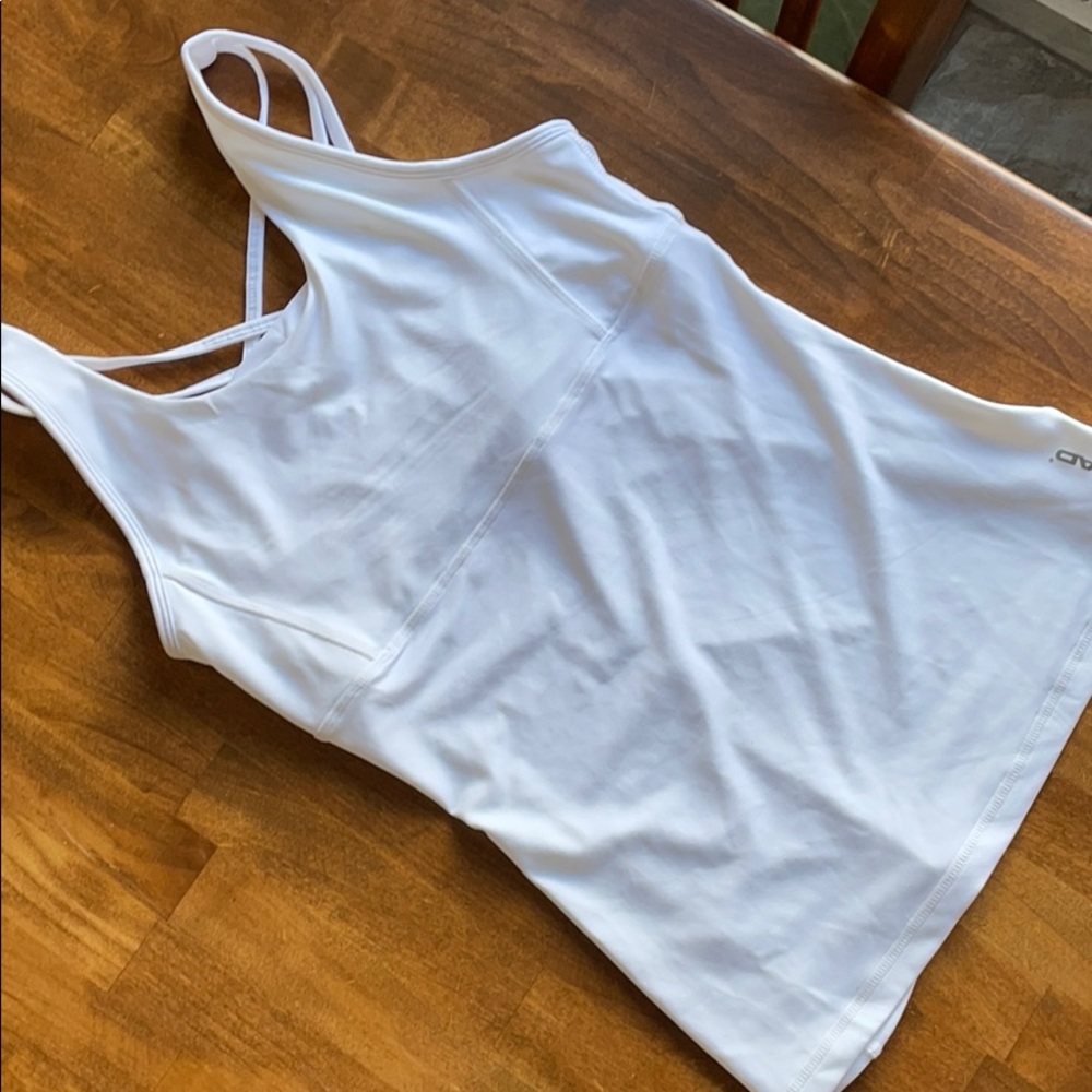 Multi activity top